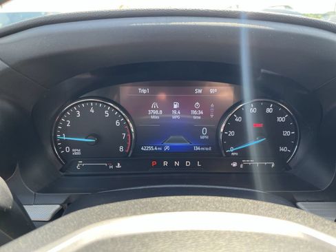 Used 2023 Ford Explorer XLT w/ Equipment Group 202A AWD/4WD image 15