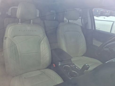 Used 2016 Ford Explorer Platinum image 8