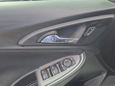 Used 2024 Chevrolet Malibu LT image 11