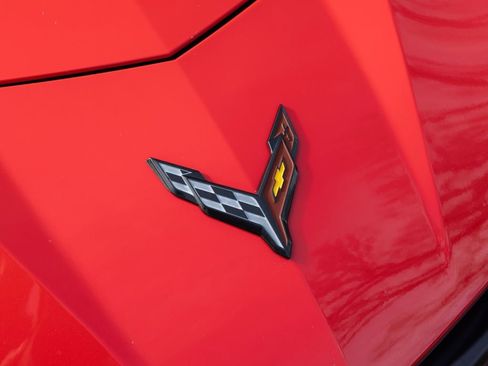 Used 2020 Chevrolet Corvette Stingray Premium Cpe w/ 3LT Preferred Equipment Group image 17