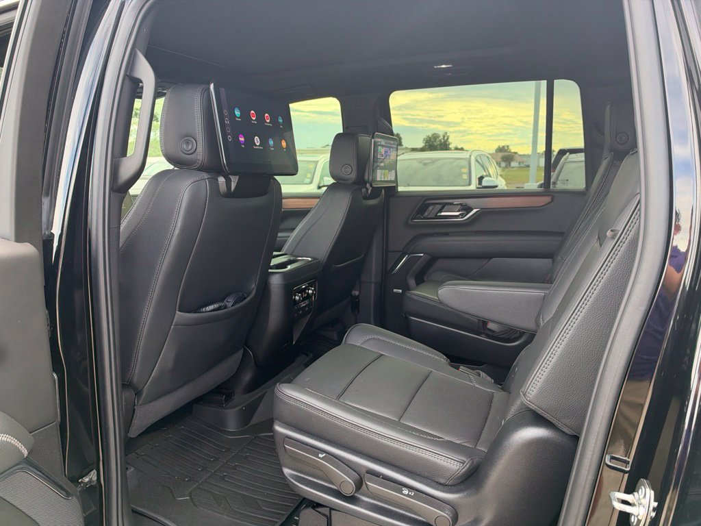 Used 2025 GMC Yukon XL Denali w/ Denali Reserve Package AWD/4WD image 24