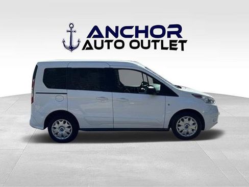 Used 2016 Ford Transit Connect XLT image 10