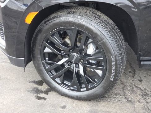 Used 2022 GMC Yukon XL Denali image 28