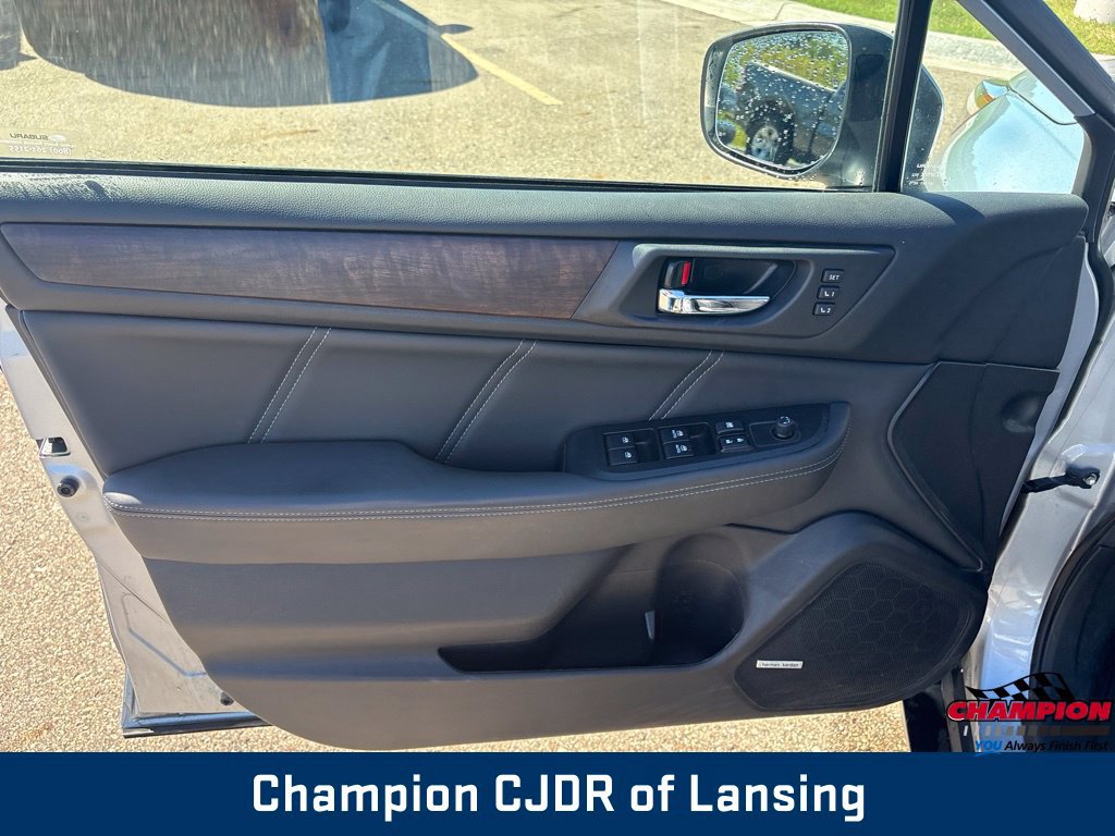 Used 2019 Subaru Outback 2.5i Limited AWD/4WD image 12