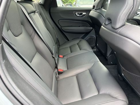 Certified 2024 Volvo XC60 B5 Plus w/ Protection Package Premier AWD/4WD image 30