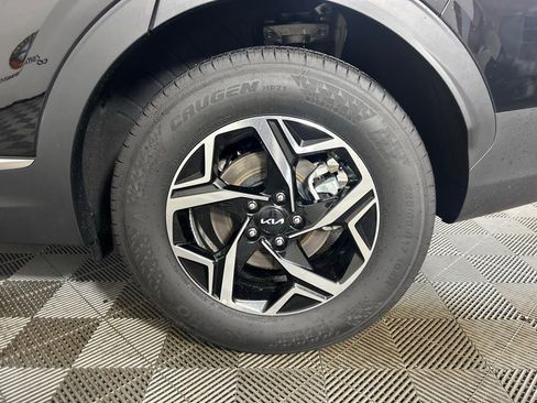 Used 2025 Kia Sportage LX image 24