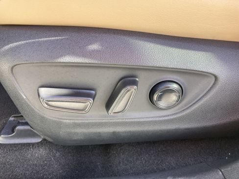 Used 2024 Toyota RAV4 Limited image 14