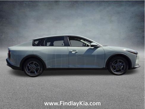 New 2026 Kia K4 FWD image 3