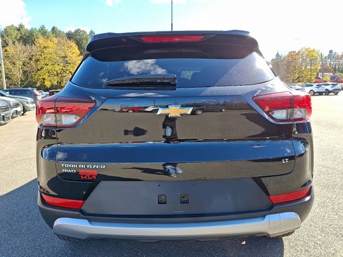 Used 2025 Chevrolet TrailBlazer LT image 5