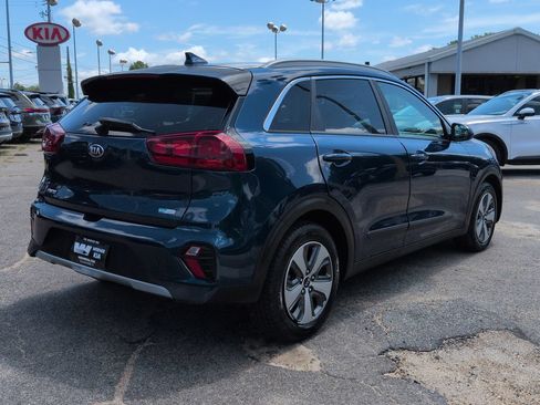 Used 2020 Kia Niro LX FWD image 5