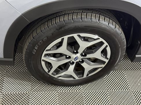 Used 2023 Subaru Forester Premium image 10