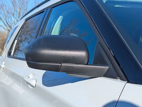 New 2026 Ford Explorer Active image 12