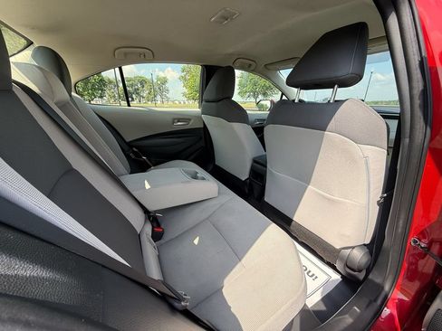Used 2021 Toyota Corolla LE FWD image 11