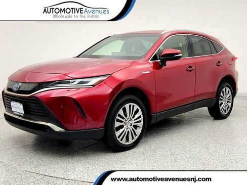 Used 2021 Toyota Venza XLE w/ Softex Package image 1