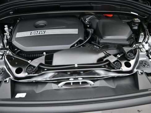 New 2026 BMW X1 xDrive28i w/ Convenience Package image 18