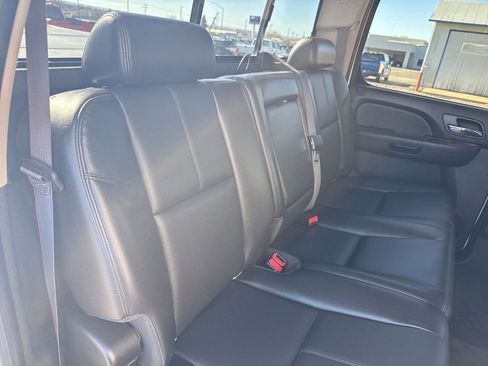 Used 2013 GMC Sierra 2500 SLT w/ SLT Convenience Package AWD/4WD image 32