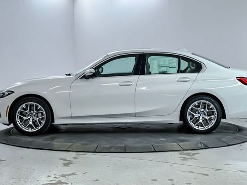 Used 2026 BMW 330i xDrive Sedan w/ Premium Package AWD/4WD image 5