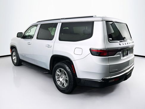 Used 2022 Jeep Wagoneer Series I w/ Rear Seat Video Group 1 image 5