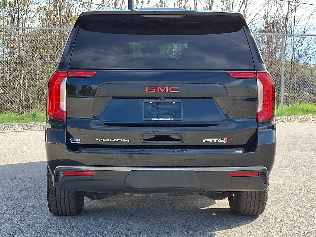 Used 2024 GMC Yukon XL AT4 w/ Technology Package AWD/4WD image 8