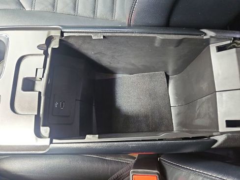 Used 2018 Ford Fusion SE w/ Fusion SE Technology Package FWD image 26