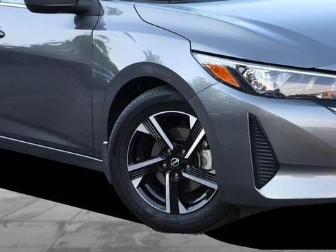 Certified 2025 Nissan Sentra SV FWD image 3