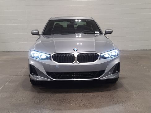 Used 2026 BMW 330i Sedan w/ Convenience Package RWD image 2