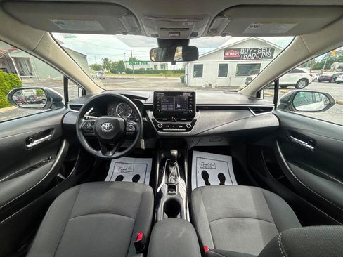 Used 2021 Toyota Corolla LE w/ Carpet Mat Package (TMS) FWD image 22