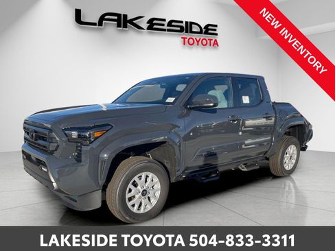 Certified 2025 Toyota Tacoma SR5 image 3