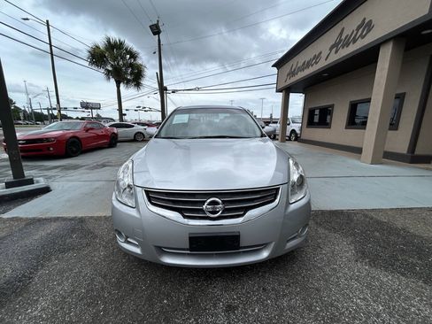 Used 2011 Nissan Altima 2.5 S FWD image 8