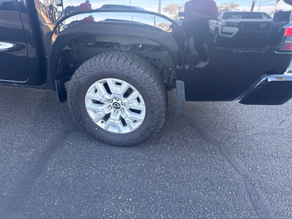 Used 2023 Nissan Frontier SV w/ Tow Package AWD/4WD image 13