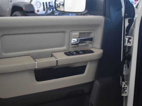 Used 2012 RAM 2500 SLT AWD/4WD image 39