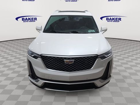 Certified 2021 Cadillac XT6 Premium Luxury AWD/4WD image 2