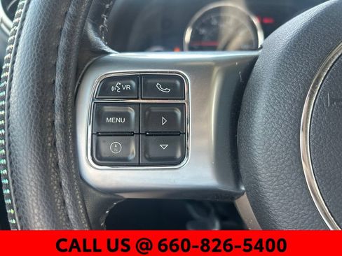 Used 2016 Jeep Wrangler Rubicon AWD/4WD image 14