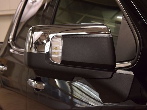 Used 2026 Chevrolet Silverado 1500 LTZ w/ LTZ Premium Package AWD/4WD image 16