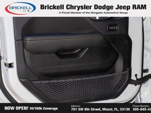 Used 2025 Jeep Wrangler Sahara image 10