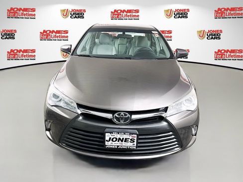 Used 2016 Toyota Camry LE FWD image 10