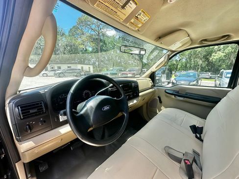Used 2005 Ford F250 XLT RWD image 11
