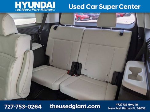 Used 2025 Hyundai Santa Fe Calligraphy AWD/4WD image 16