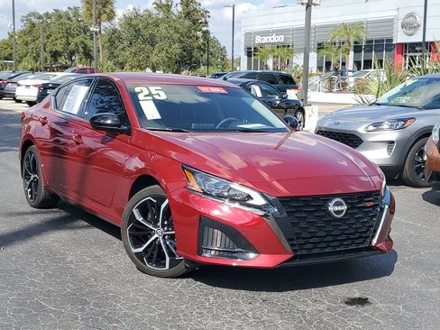 Certified 2025 Nissan Altima 2.5 SR image 31