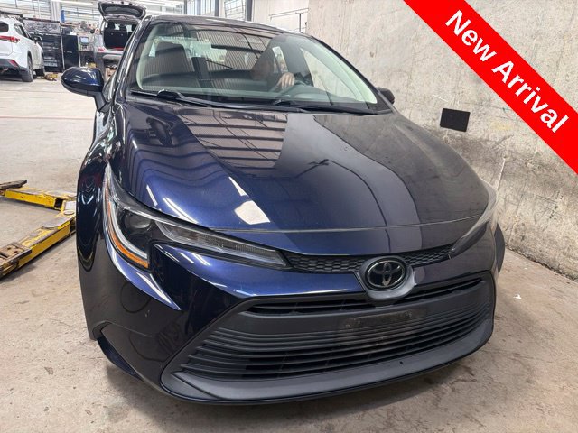 Used 2024 Toyota Corolla LE FWD image 2