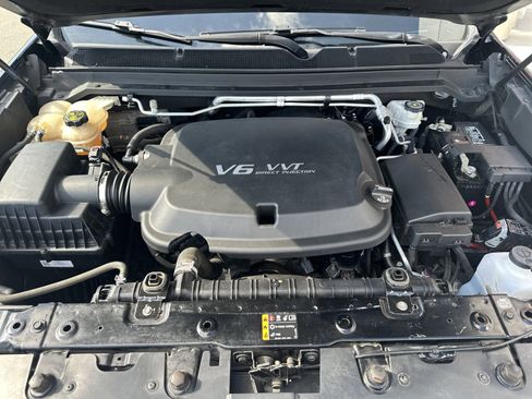 Used 2017 Chevrolet Colorado LT w/ LT Convenience Package RWD image 36