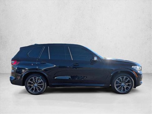 Certified 2022 BMW X5 M50i w/ Executive Package image 4