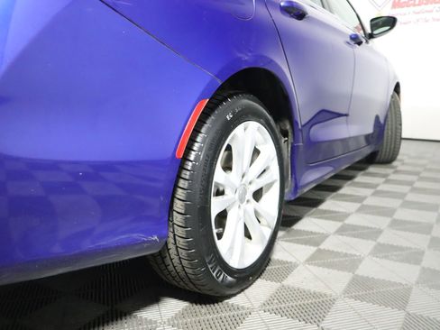 Used 2016 Chrysler 200 Limited image 11