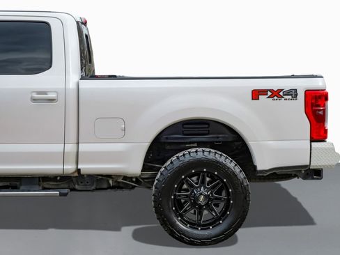 Used 2017 Ford F350 Lariat w/ Lariat Ultimate Package image 11