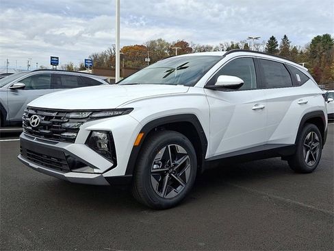 New 2026 Hyundai Tucson SEL image 2