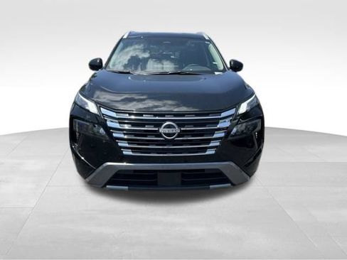 Used 2026 Nissan Rogue SL FWD image 2