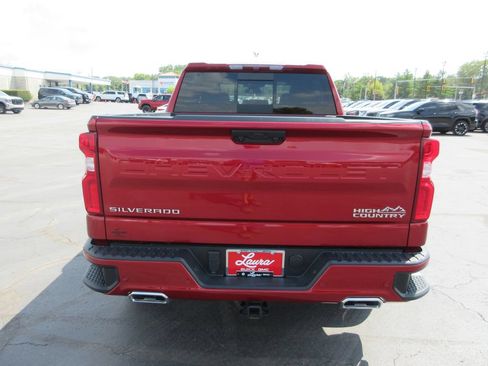 Certified 2024 Chevrolet Silverado 1500 High Country AWD/4WD image 8
