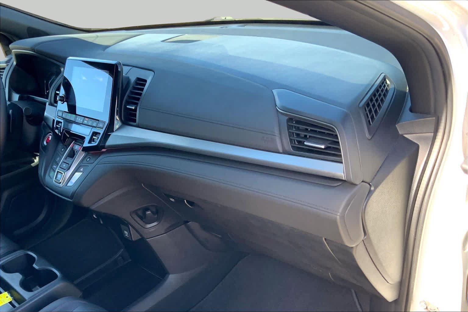 Used 2024 Honda Odyssey Sport image 19