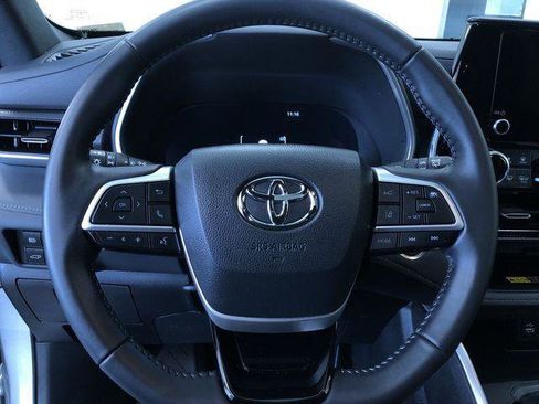 Certified 2025 Toyota Highlander XSE AWD/4WD image 25