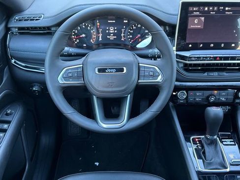 New 2026 Jeep Compass Latitude image 14